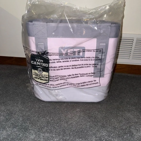 NWT Yeti Camino 20 - Cherry Blossom - Carryall Tote Camino - Picture 2 of 4